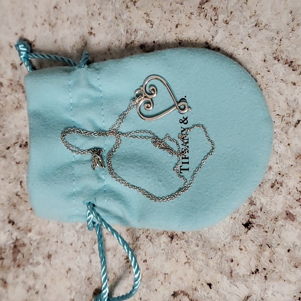 Tiffany necklace with bag gently used